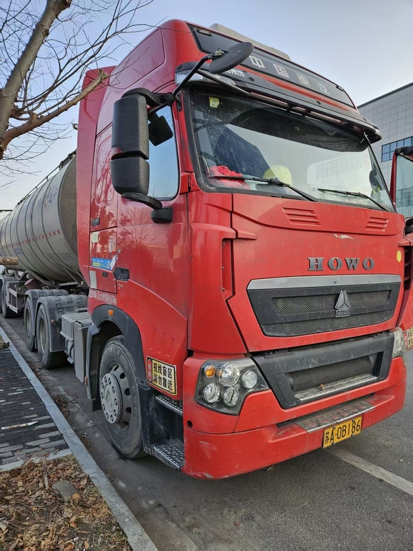 T7H 460 شاحنة مستعملة جرارات 6x4 يورو 5 460HP شاحنة جرار مستعملة