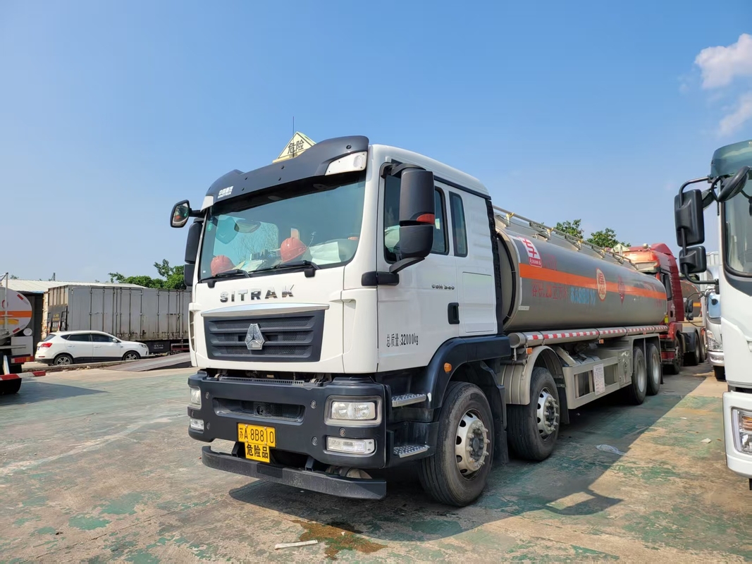 350HP 25CBM سيترك C5H 8x4 شاحنة ناقلة نفط مع MC07H.35-60 المحرك