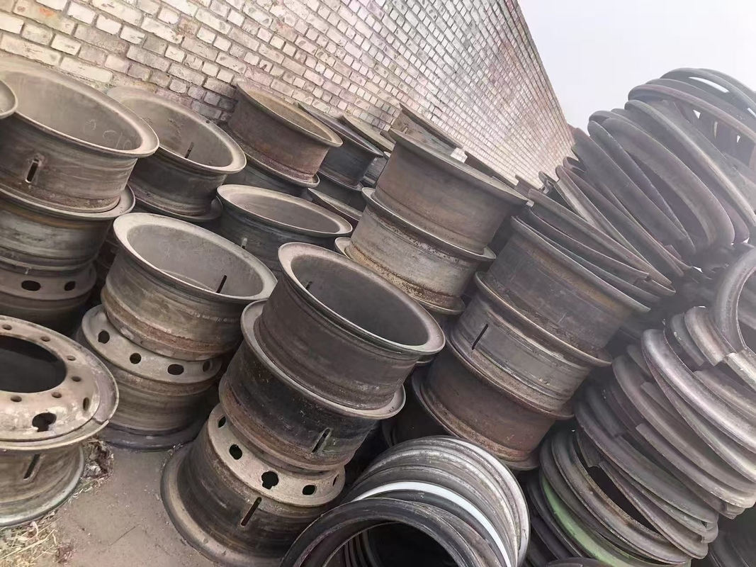 8.50-20 و 9.00-22.5 عجلات شاحنات مستعملة شاحنات مستعملة قطع غيار