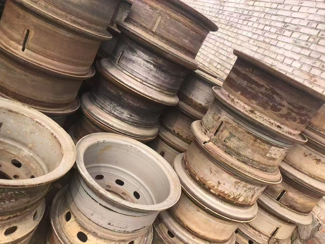 8.50-20 و 9.00-22.5 عجلات شاحنات مستعملة شاحنات مستعملة قطع غيار