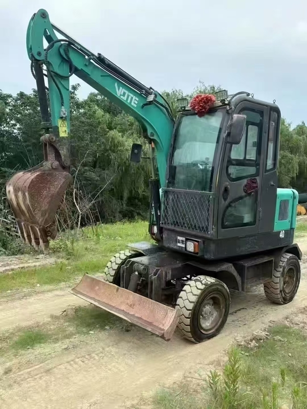 4-Ton Mini Excavator Used Crawler Excavator with 60L Fuel Tank and 75L Hydraulic Reservoir