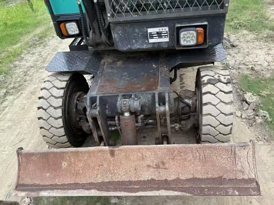 4-Ton Mini Excavator Used Crawler Excavator with 60L Fuel Tank  75L Hydraulic Reservoir