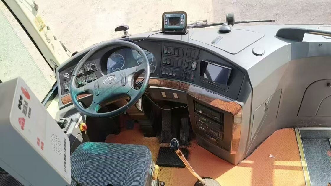 Used Yutong ZK6121HQ12 Second Hand Bus 2nd Hand Bus 65 Seater MX-11 240 Engine